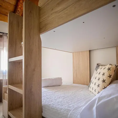 Hartzenbusch Apartman *
